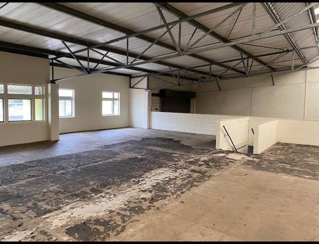 619M² WAREHOUSE TO LET IN SPRINGFIELD